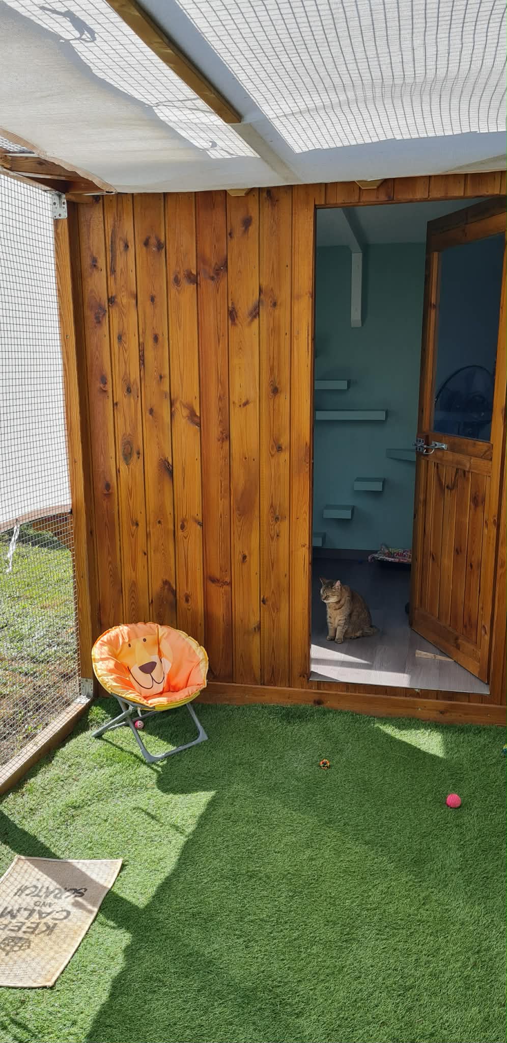 Maisonnettes d'été chalet en bois avec jardinet privatif